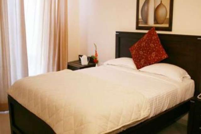 Hotel The Elite Suites Pune Room photo