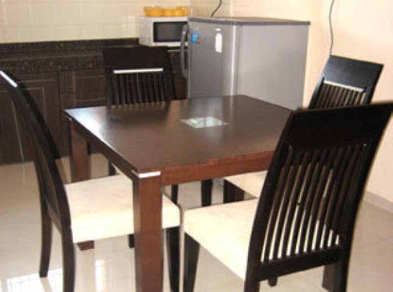 Hotel The Elite Suites Pune Room photo