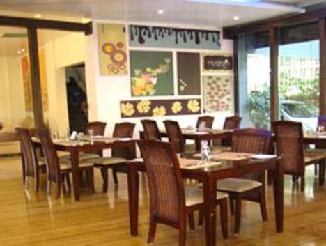 Hotel The Elite Suites Pune Exterior photo