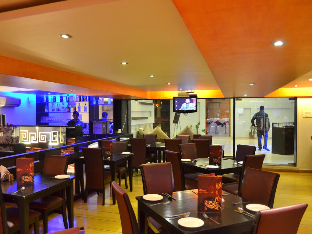 Hotel The Elite Suites Pune Exterior photo